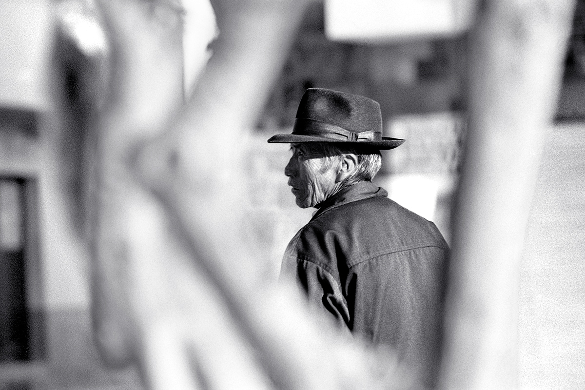 Old bolivian man with a hat